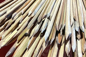 120年前から使用する姫丸の一夜干し竹串